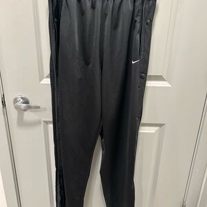 Nike Black Men’s Snap-Button Joggers with Swoosh